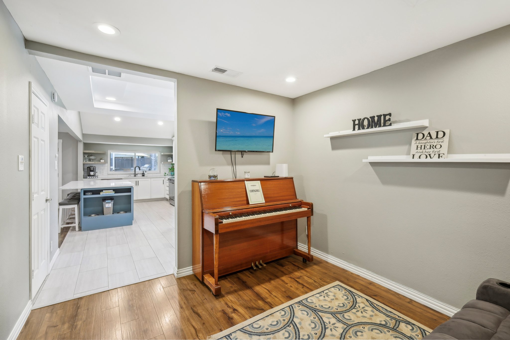 N Meadow Way Cir-022.jpg