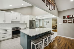 N Meadow Way Cir-010.jpg