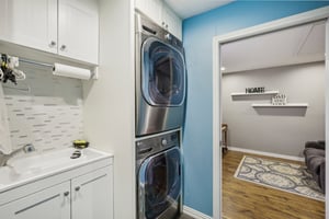 N Meadow Way Cir-020.jpg