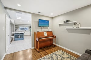 N Meadow Way Cir-022.jpg