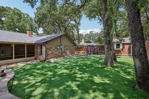 N Meadow Way Cir-044.jpg