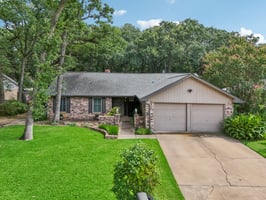 N Meadow Way Cir-053.jpg