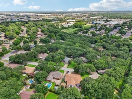N Meadow Way Cir-056.jpg