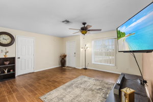 2008 NW 1st Ave, Cape Coral, FL 33993, USA Photo 4