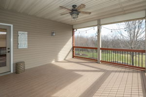 19-Screened Porch