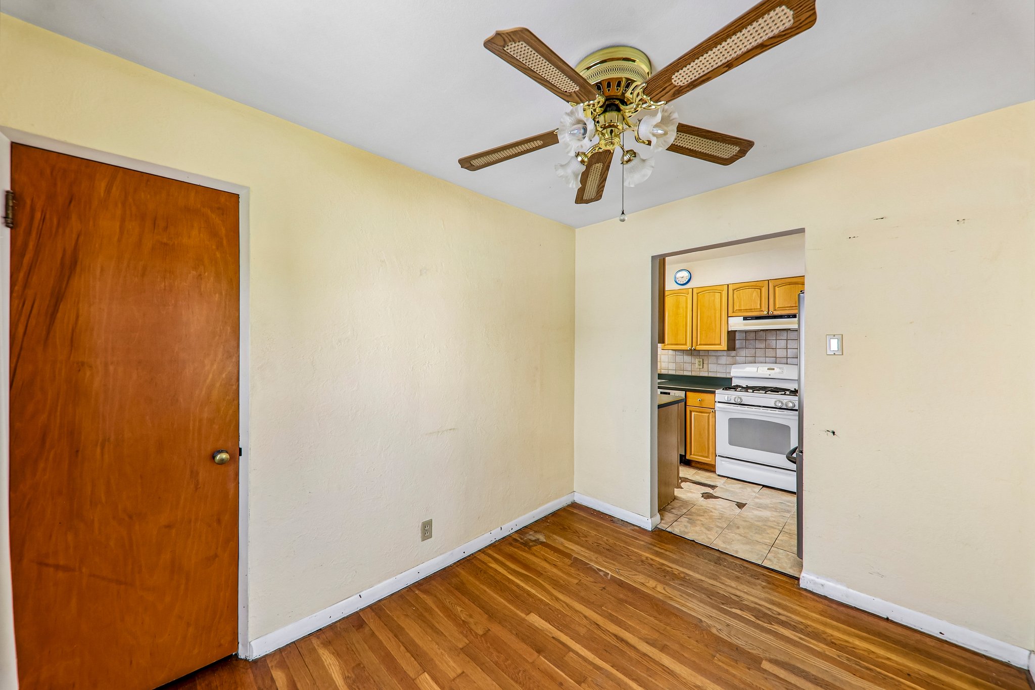 2008 Wismer Ave-S1407-012.jpg