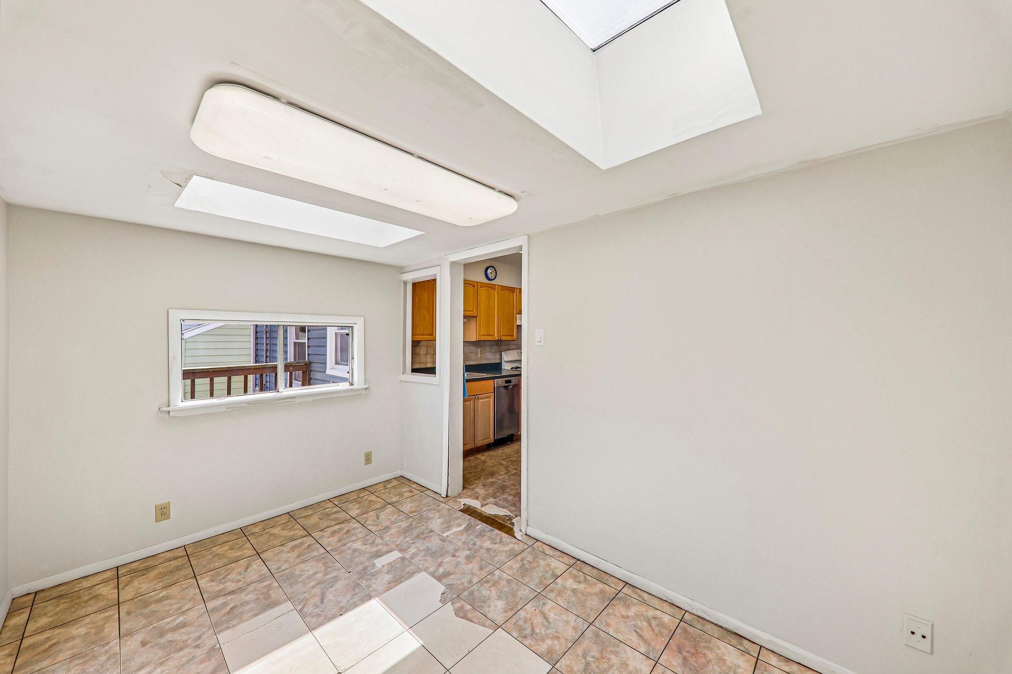 2008 Wismer Ave-S1407-014.jpg