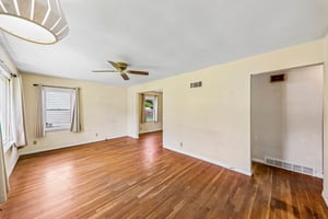 2008 Wismer Ave-S1407-009.jpg