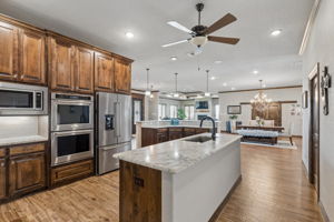 Double ovens and large kitchen island.