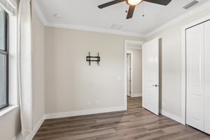 Savona Pkwy W-S2805-017.jpg