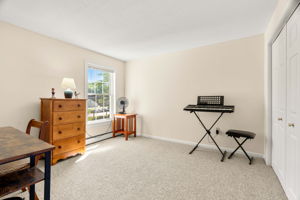 2009 White Cedar Blvd, Portsmouth, NH 03801, USA Photo 4