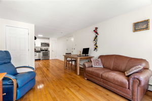 2009 White Cedar Blvd, Portsmouth, NH 03801, USA Photo 16