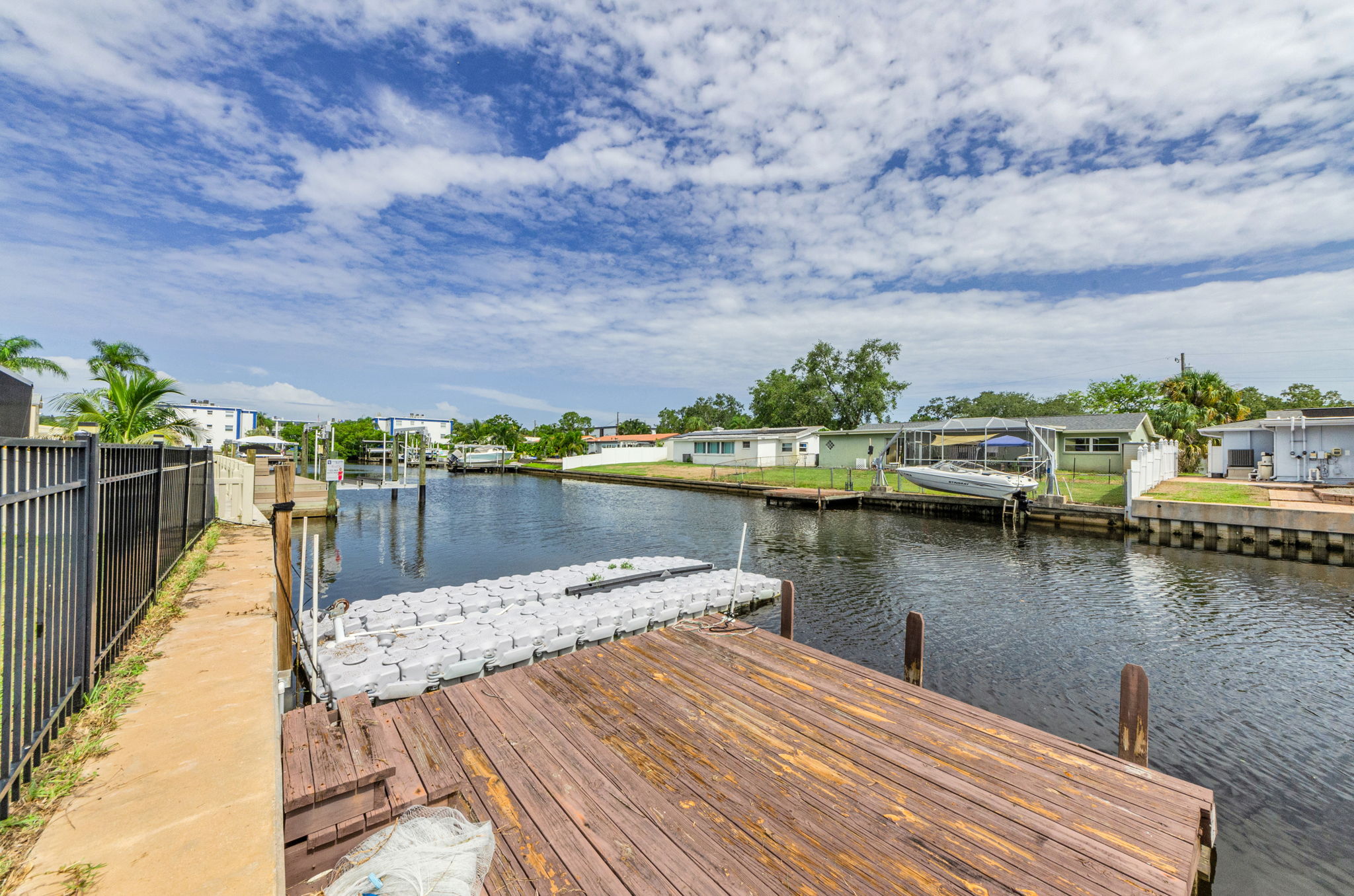 Dock 1