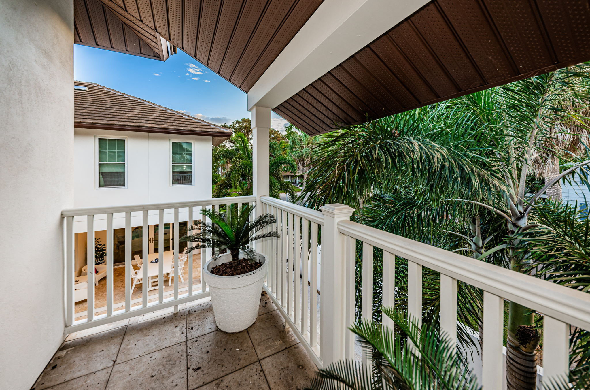 Upper Level Master Bedroom Balcony1b