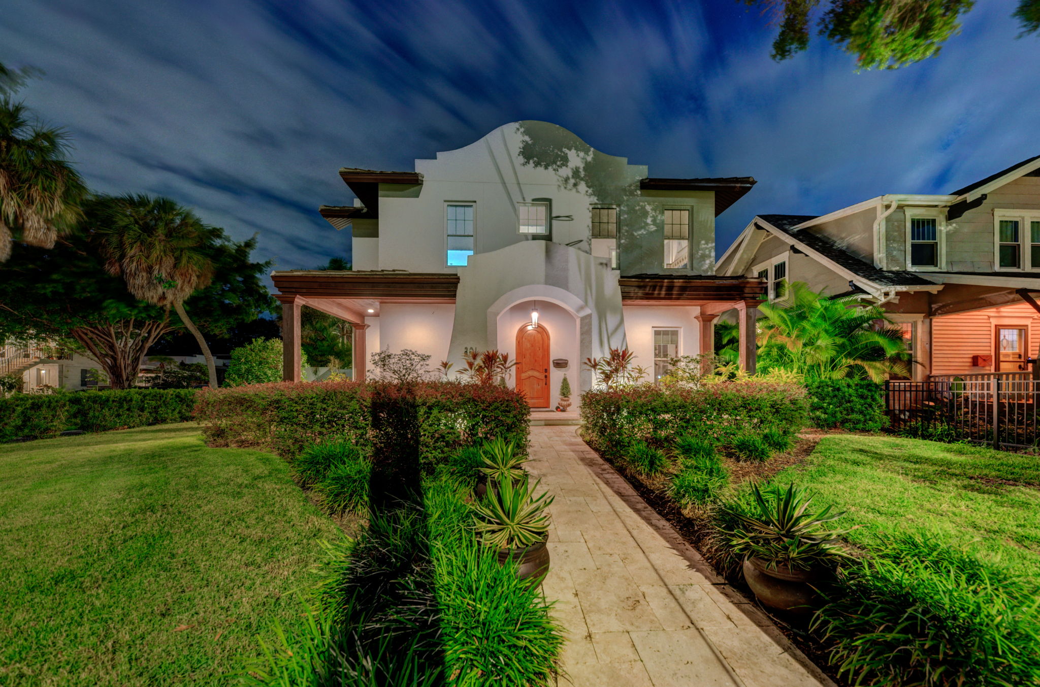 Front Exterior5-3