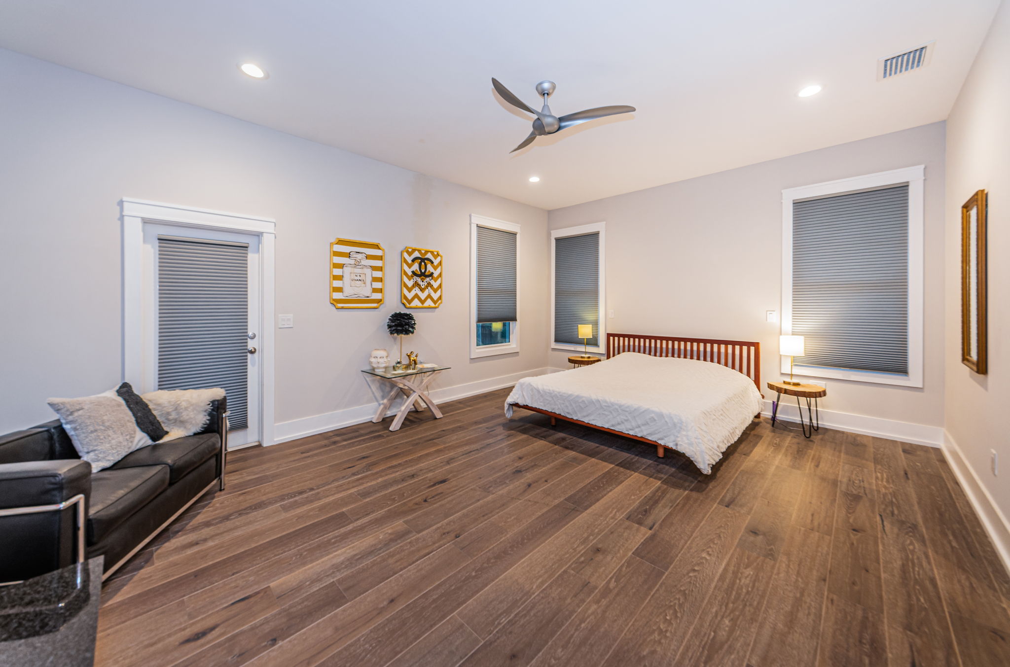 Upper Level Master Bedroom1b