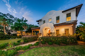 Front Exterior7-2