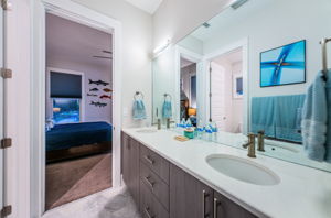 Upper Level Jack n Jill Bathroom2b