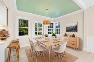 HXP04208 virtually staged.jpeg