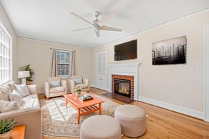 HXP04193 virtually staged.jpeg