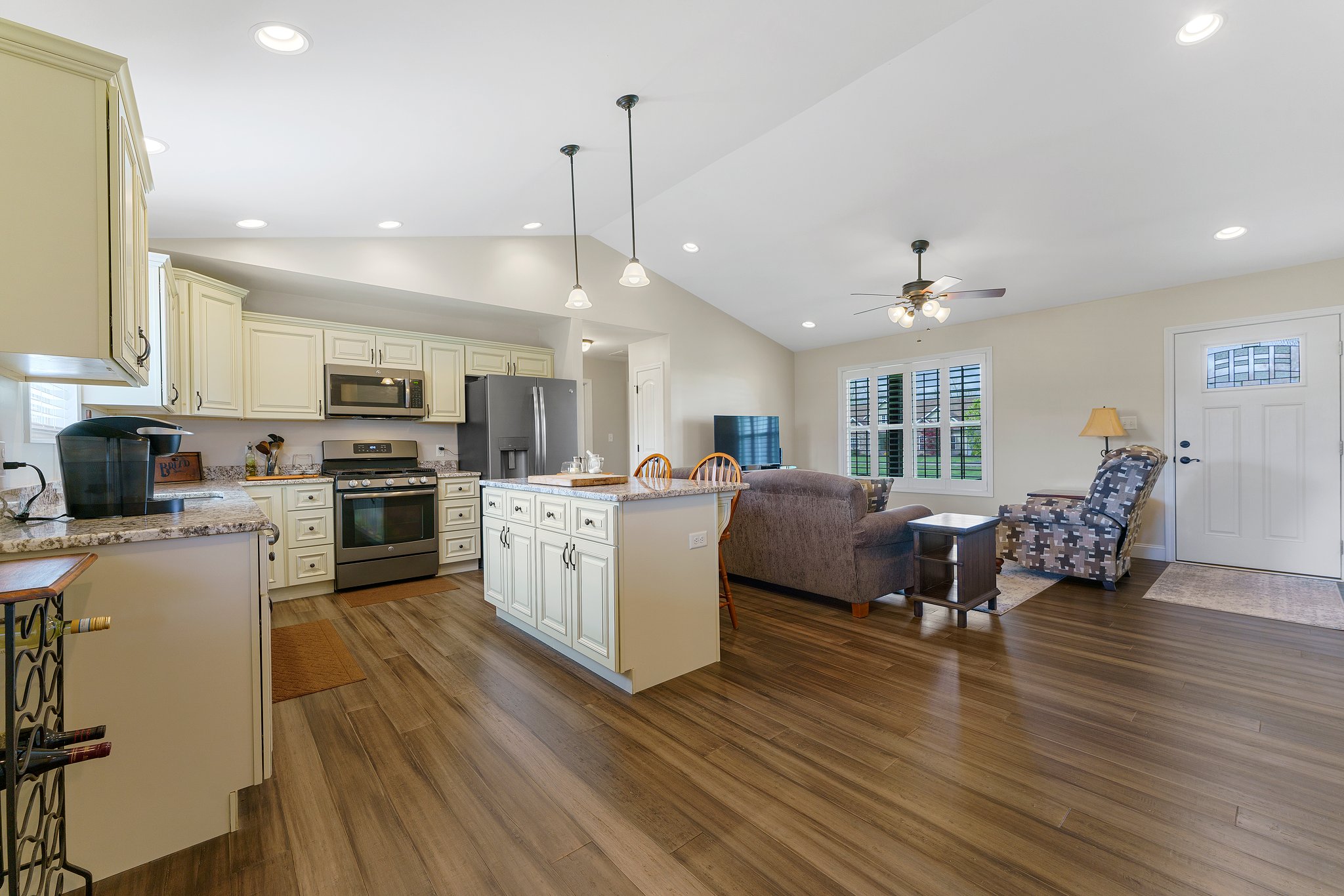 201 Carnes Rd, Smiths Grove, KY 42171 Harris Visual Media, LLC