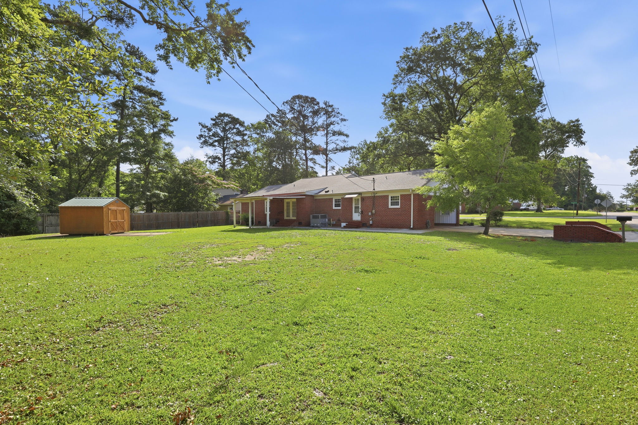 Photo 42