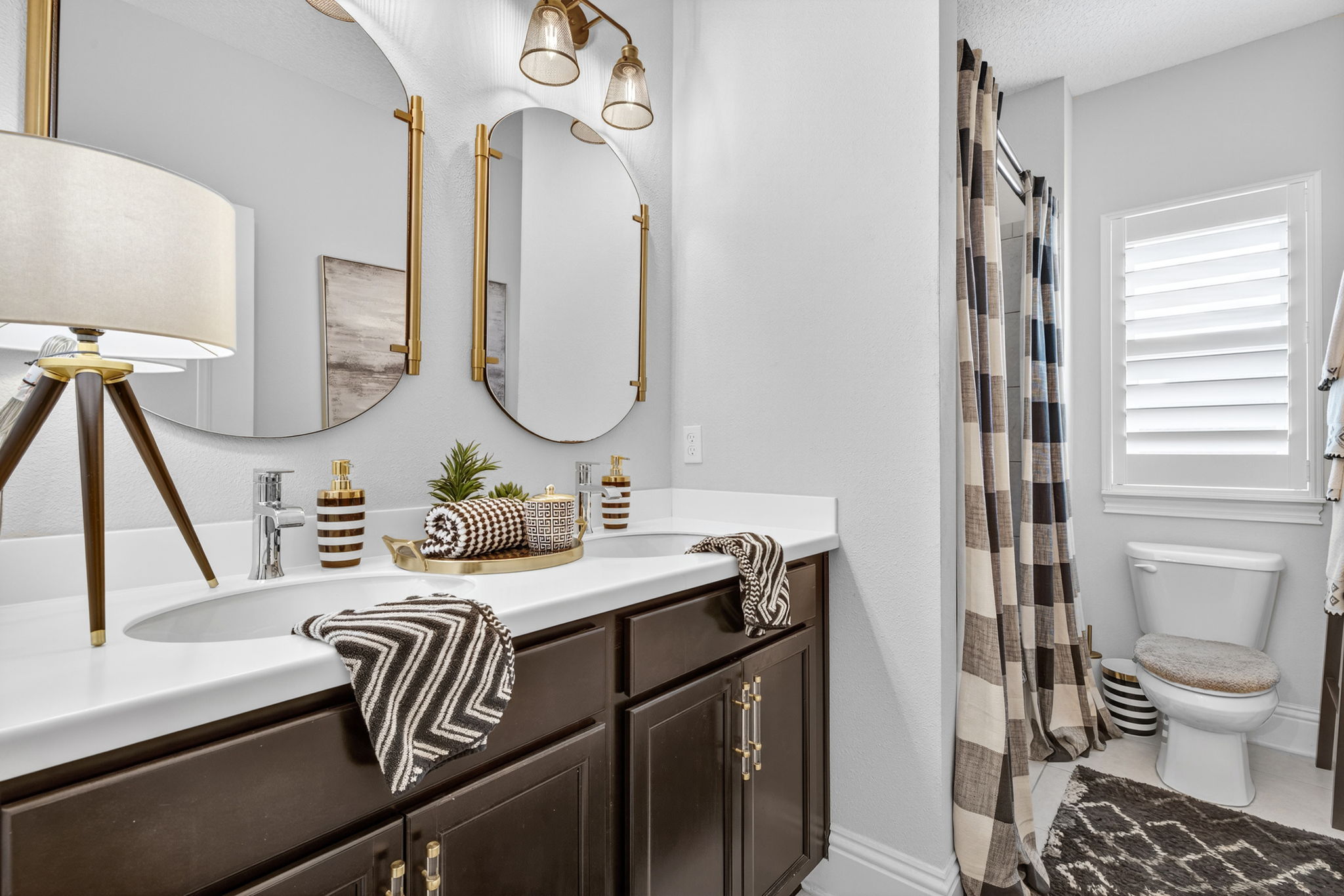 Guest Bathroom 1 - 1 of 2