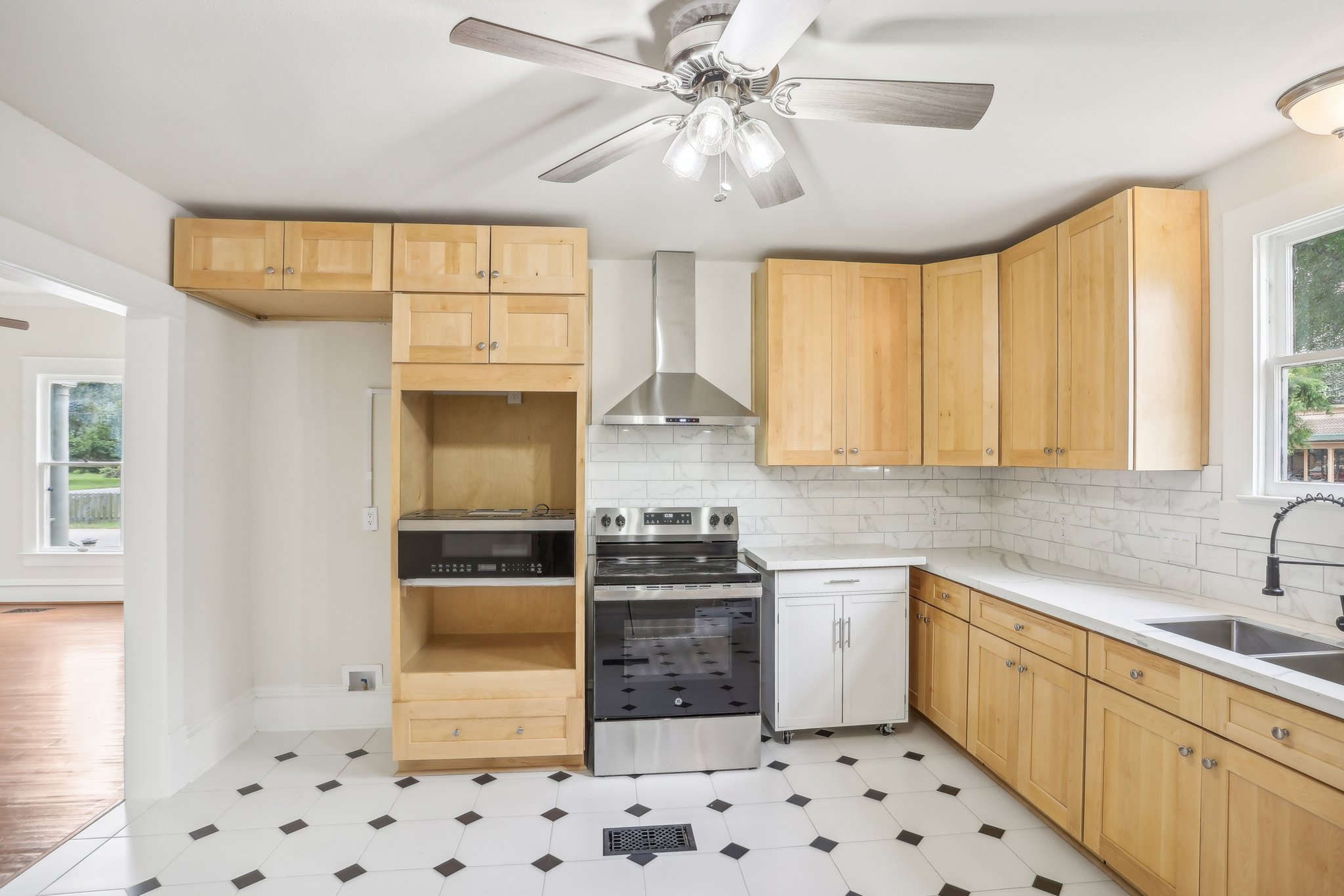 E Wilkins St-012.jpg
