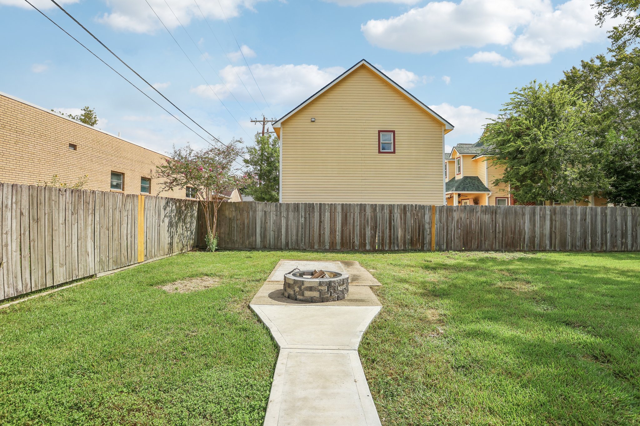 E Wilkins St-034.jpg