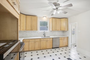 E Wilkins St-014.jpg