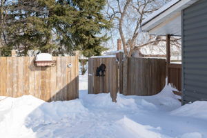  Photo 24