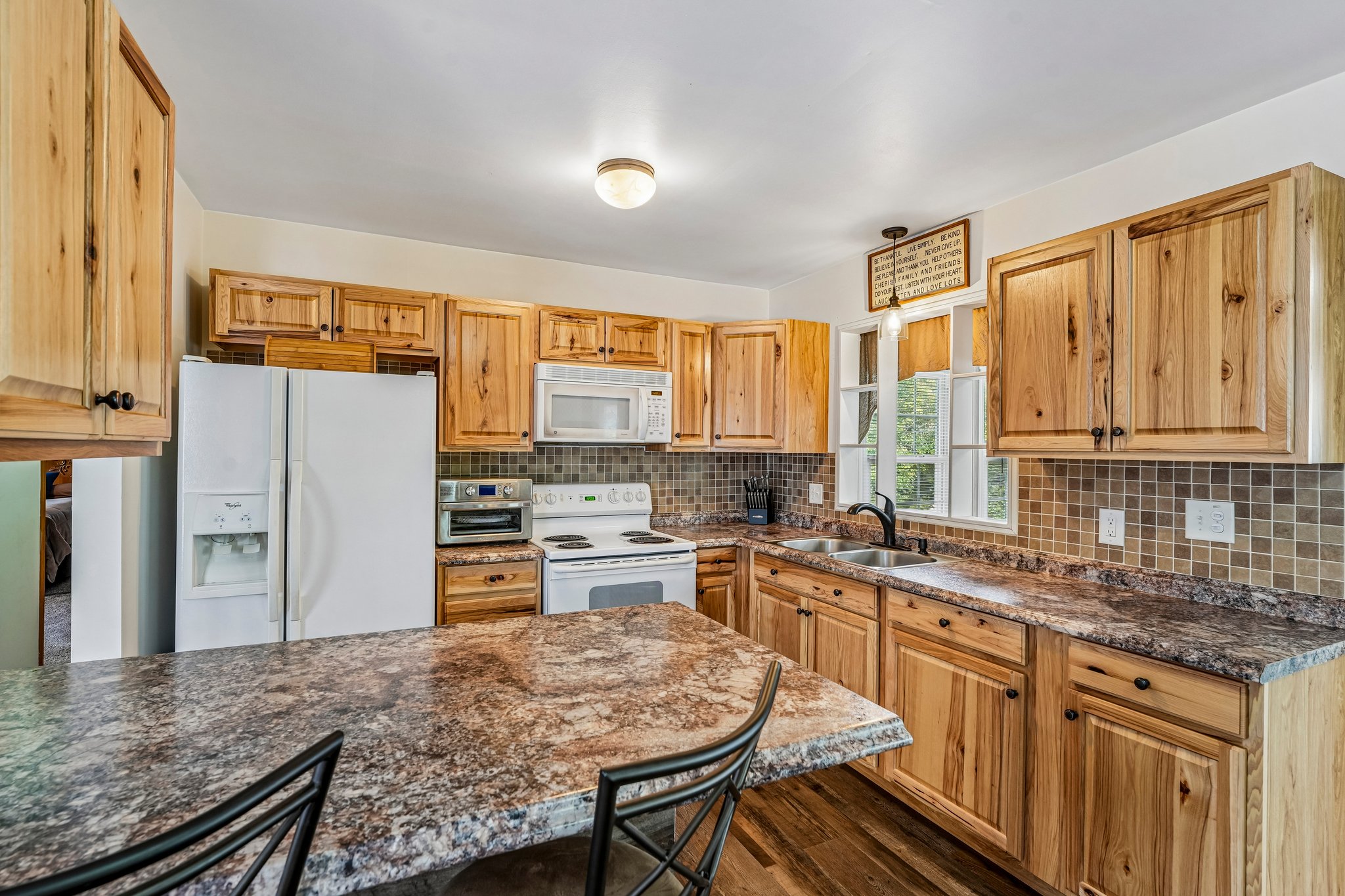 Frew Rd-S1808-015.jpg