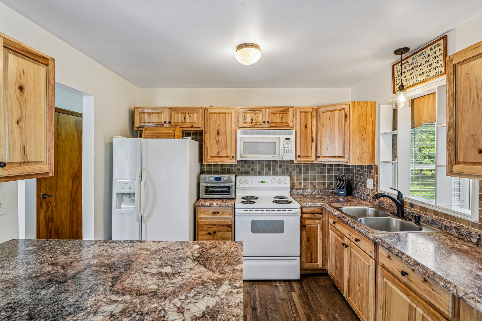 Frew Rd-S1808-017.jpg