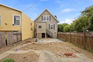 032_F8_201 Gennessee St