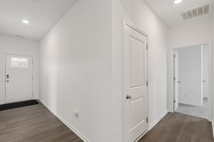 Holly Lane-S0608-015.jpg