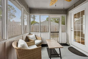 Screened-in Porch