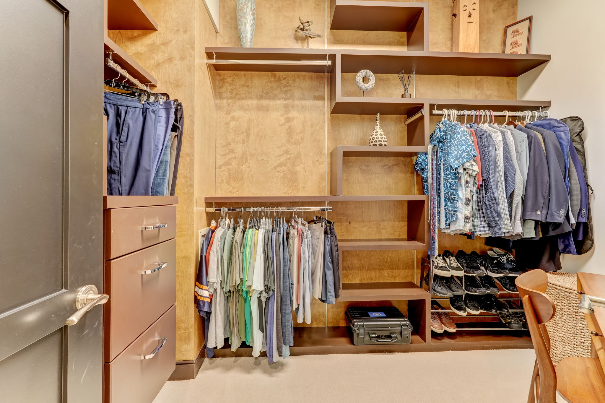 Primary Bedroom Closet