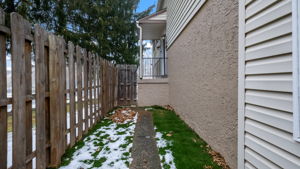  Photo 32