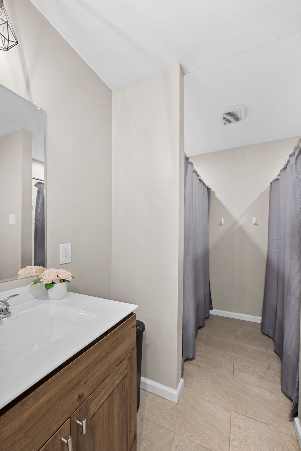 If this layout doesn't make sense for your family, there is room to make the luxury bathroom of your dreams! Steam shower, freestanding tub, 2nd floor laundry, the works.