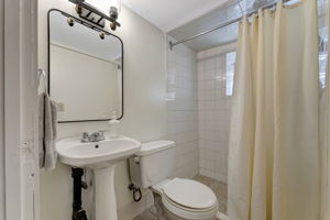  Photo 38