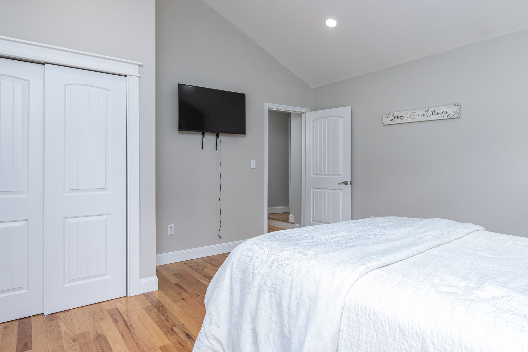 Bedroom2-3