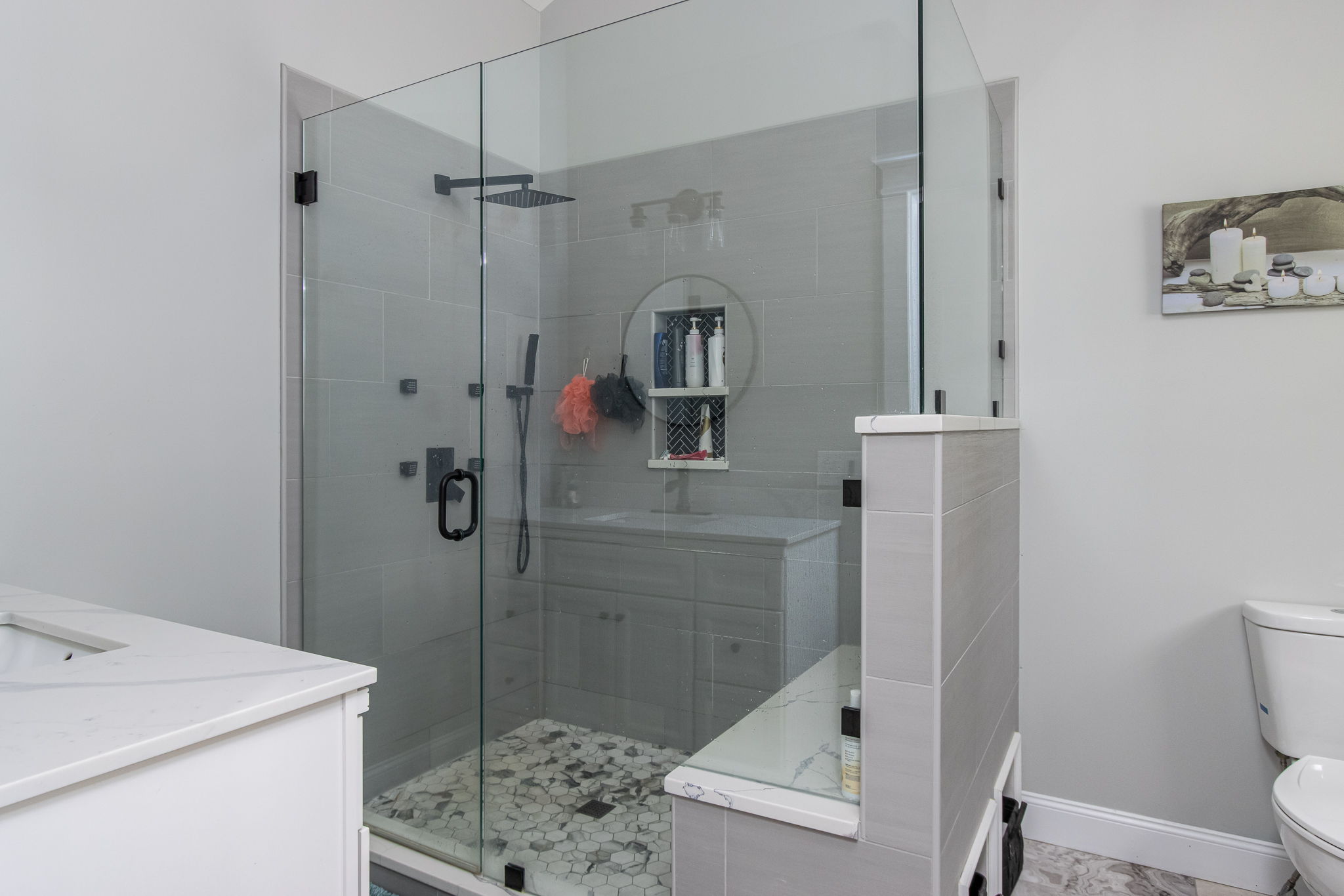 BedroomPrimaryBath-1