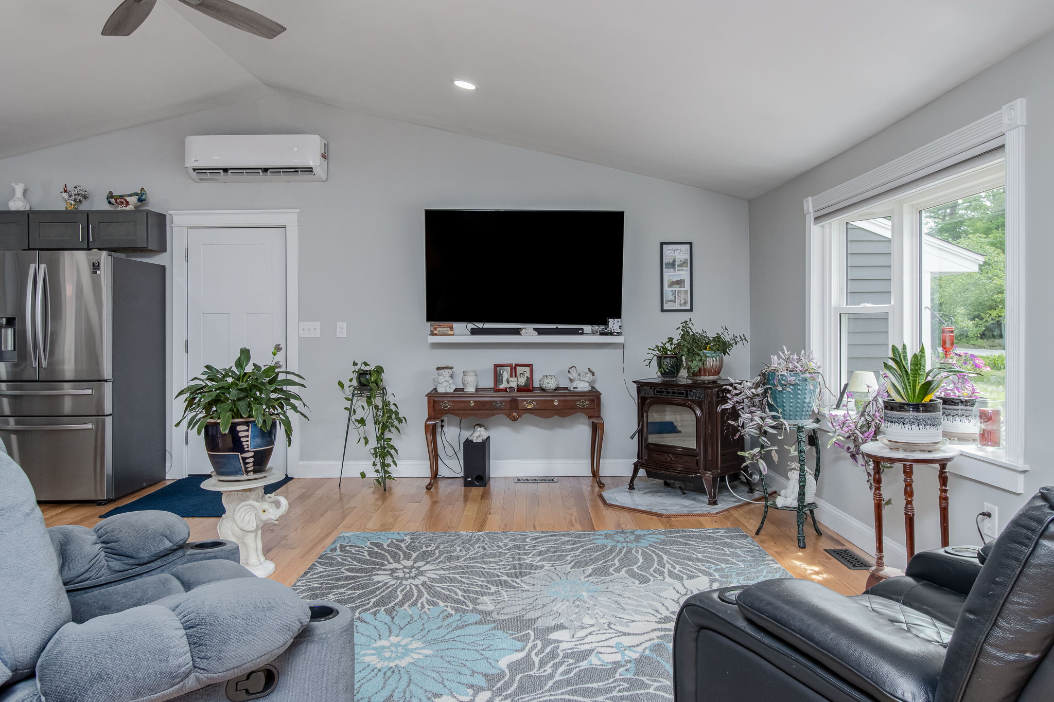 LivingRoom-3