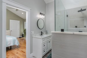BedroomPrimaryBath-3