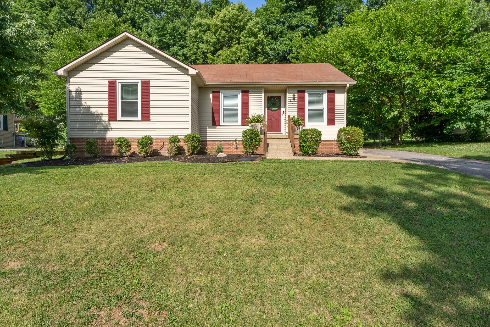 201 Upper Stone Ave, Bowling Green, KY 42101 | Harris Visual Media, LLC