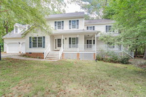  201 Walkers Cove Dr, Colonial Heights, VA 23834, US Photo 2