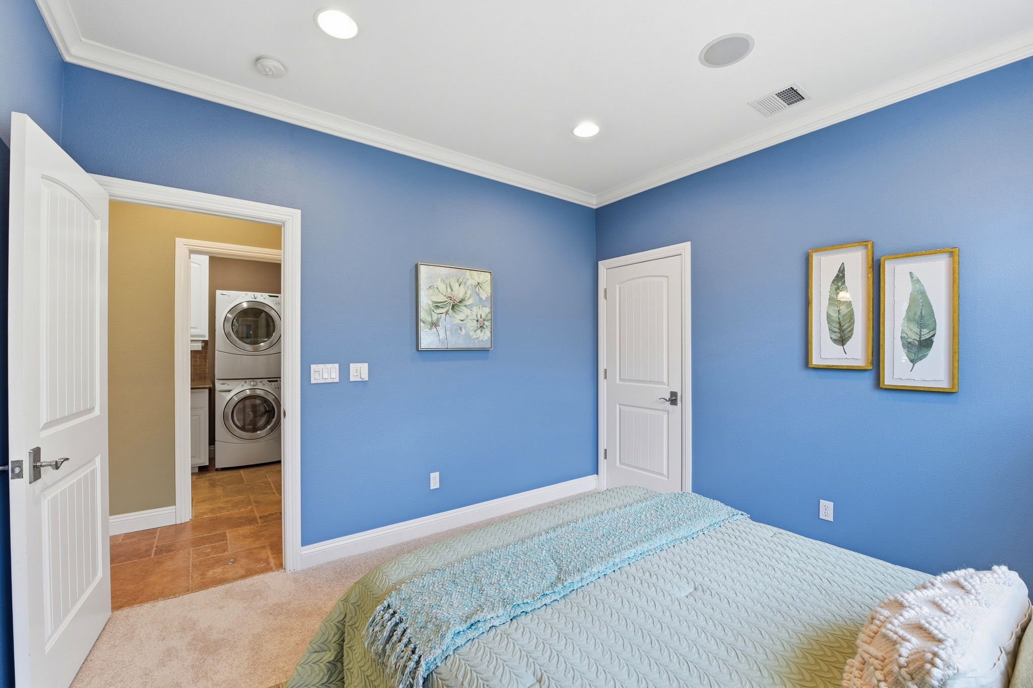 022_F8_201 Westridge Dr