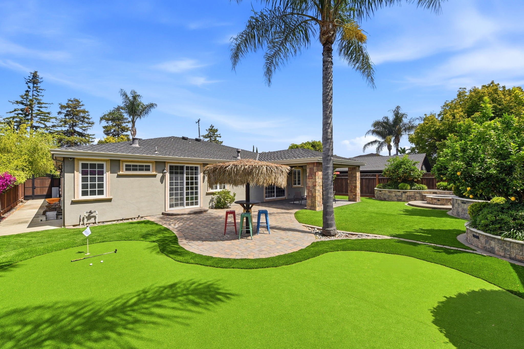 039_F8_201 Westridge Dr