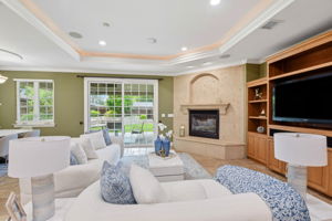 006_F8_201 Westridge Dr