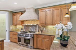 014_F8_201 Westridge Dr